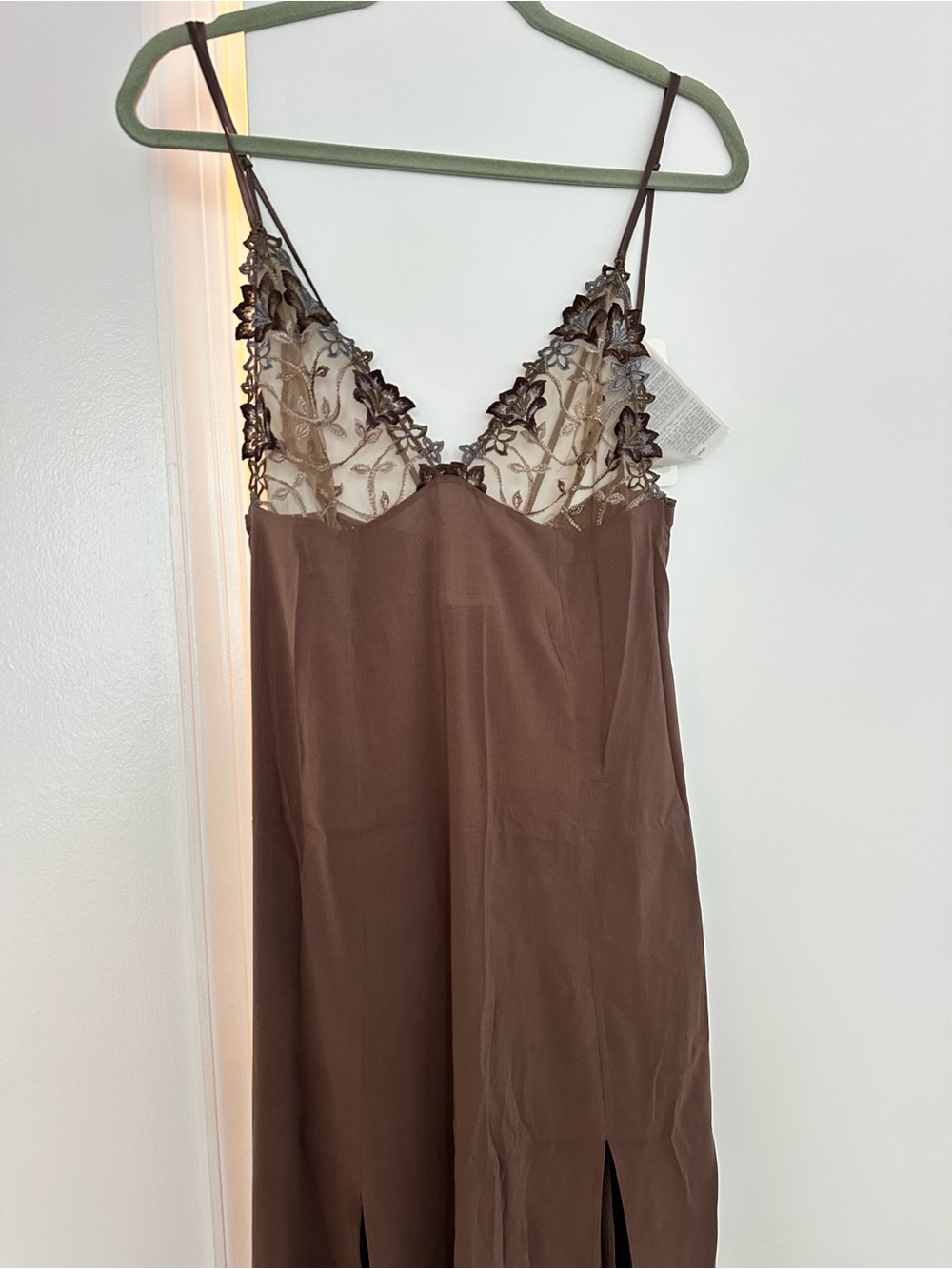 La Perla Silk Malizia Brown Lace-Trim Slip nightgown with Side Slits - Picture 4 of 14